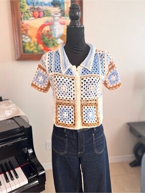 Hand-Crocheted Short Sleeve Granny Square Top - Blue & Cream